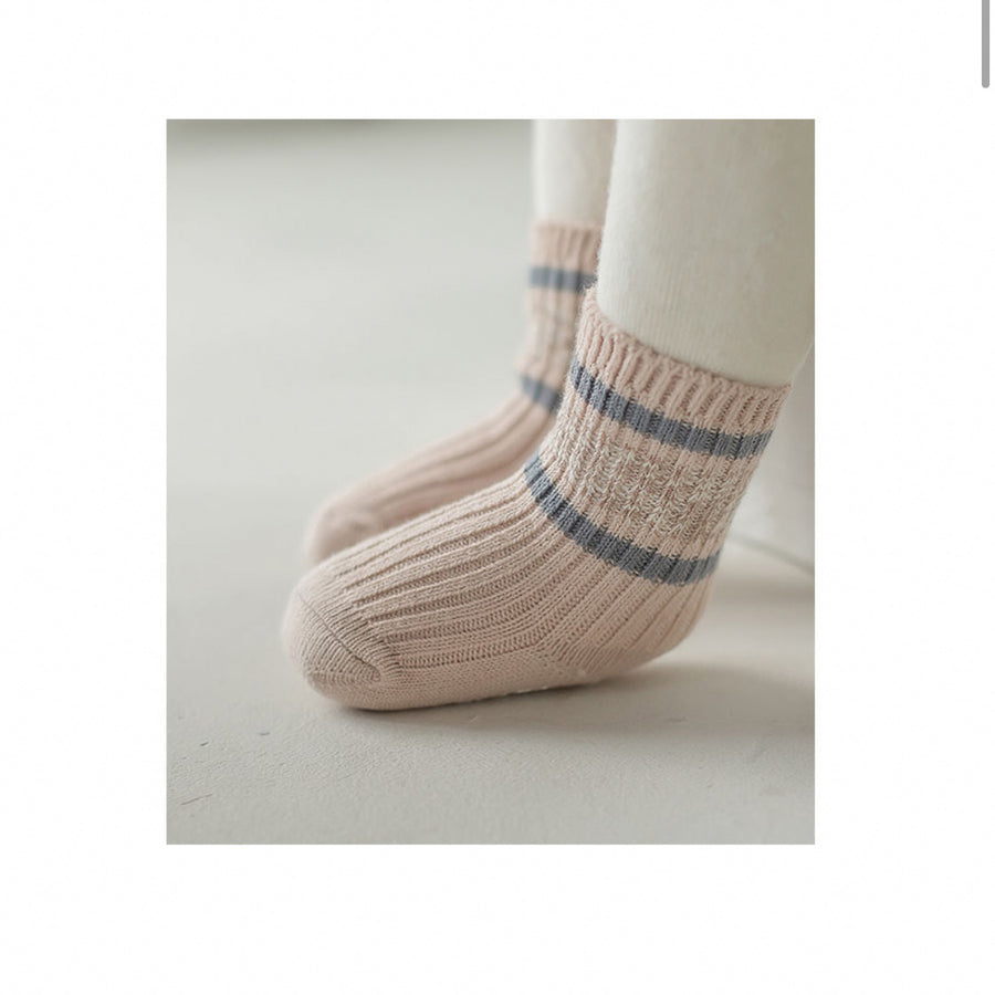 Willow Knit Baby Socks